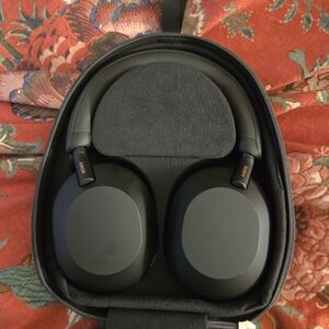 Sony Black Wireless Headphones